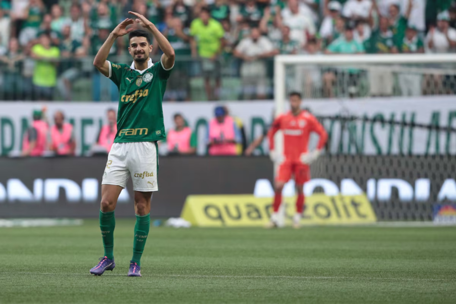 Flaco López aproveitou chances em que esteve no lugar certo