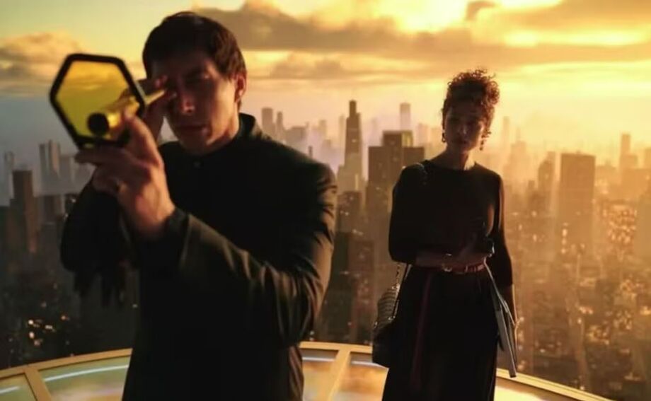 Adam Driver e Nathalie Emmanuel em cena de 'Megalopolis'