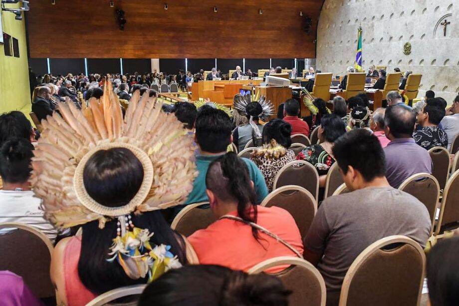 Integrantes de comunidades indígenas participaram das sessões plenárias que julgaram o marco temporal no STF em 2023