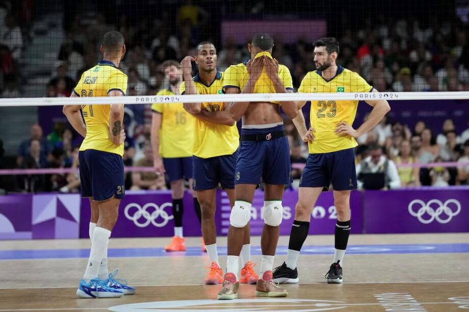 Os jogadores brasileiros lamentam a eliminação para os Estados Unidos nas Olímpiadas de Paris 2024