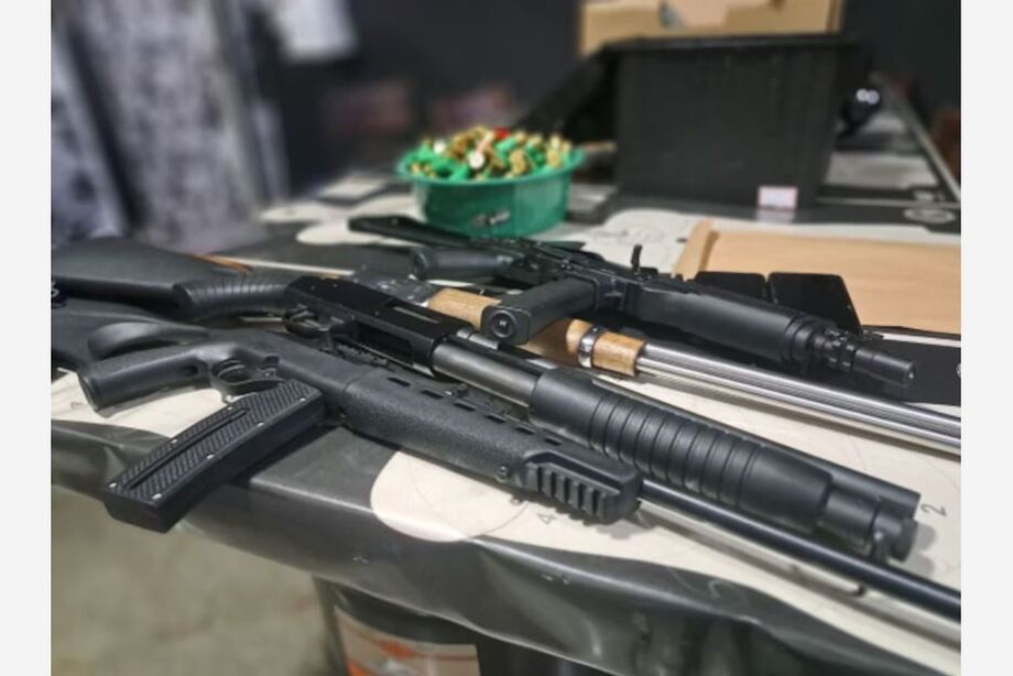 Armas foram apreendidas durante Operação Illusion para evitar de serem comercializadas ilegalmente, segundo Polícia Civil