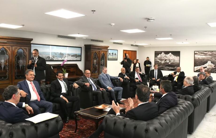 Ministros do STF se reuniram com representantes do Congresso e do Executivo para discutir destino de emendas parlamentares