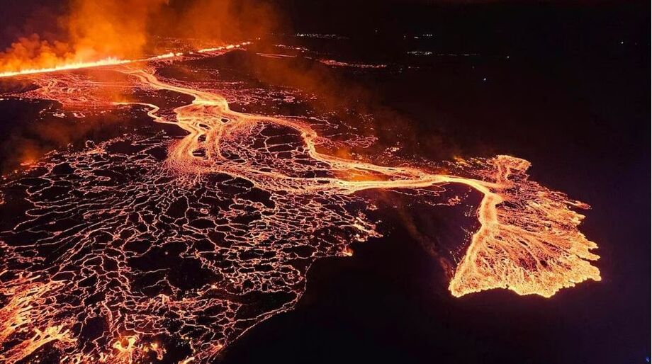 Vulcão no sudoeste da Islândia entrou em atividade na quinta-feira, 22