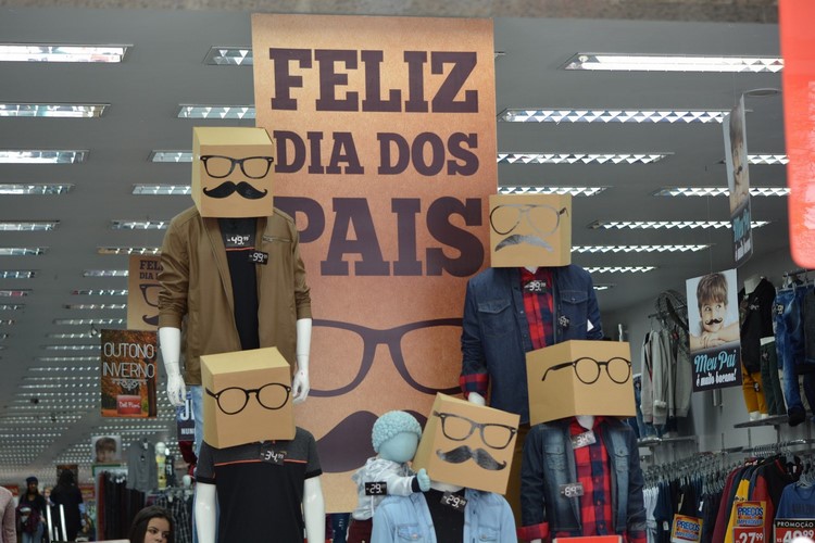 Comércio durante as comemorações de Dia dos Pais