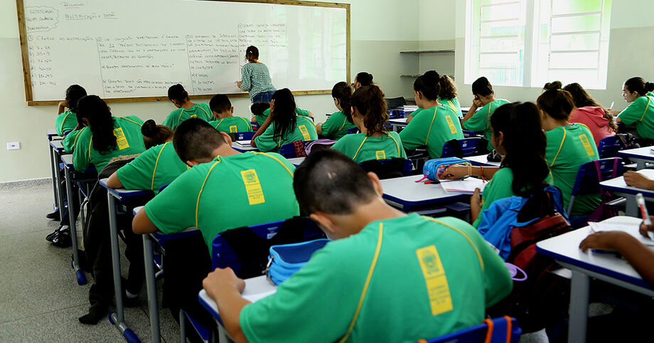Estudantes