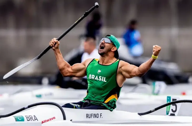 Fernando Rufino, o Cowboy de Aço, se prepara para representar Mato Grosso do Sul na paracanoagem em Paris-2024, carregando no peito a determinação de quem já fez história no esporte