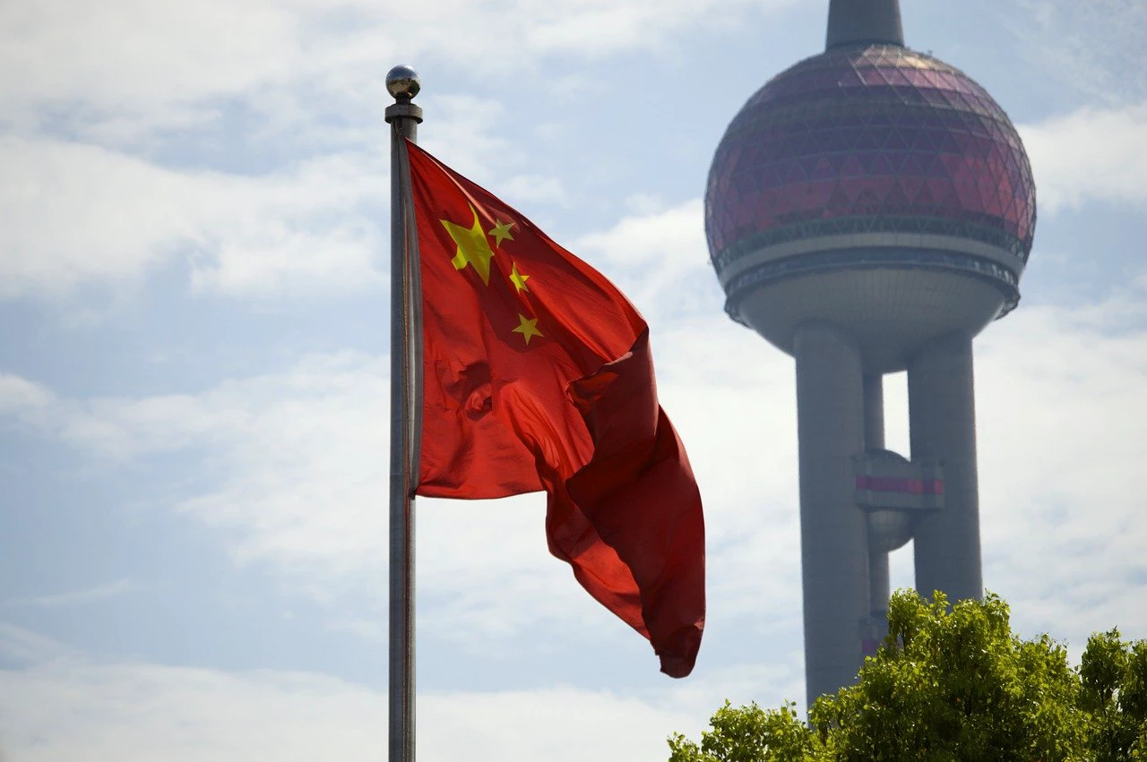Estamos prontos para fortalecer cooperação com a Rússia, diz premiê da China