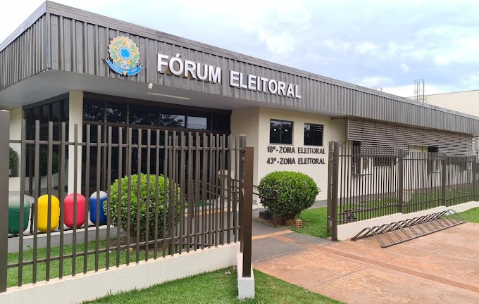 A fachada do prédio do Fórum Eleitoral, onde estão localizadas as 18ª e 43ª Zonas Eleitorais.