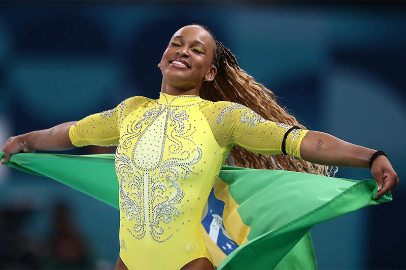 Rebeca Andrade festejou a conquista da prata na Olimpíada de Paris