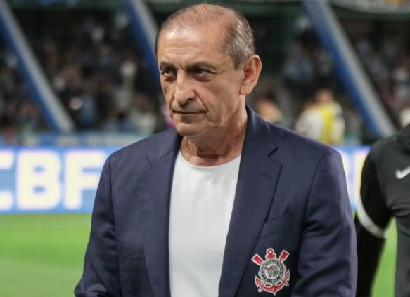 Ramón Díaz em Grêmio x Corinthians