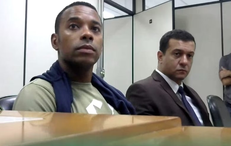 Imagens da audiência de custódia de Robinho, em Santos.