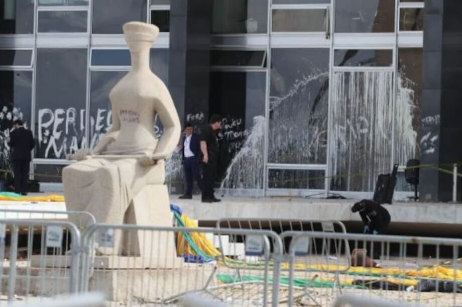 Radicais atacaram Supremo, Planalto e Congresso no dia 8 de janeiro