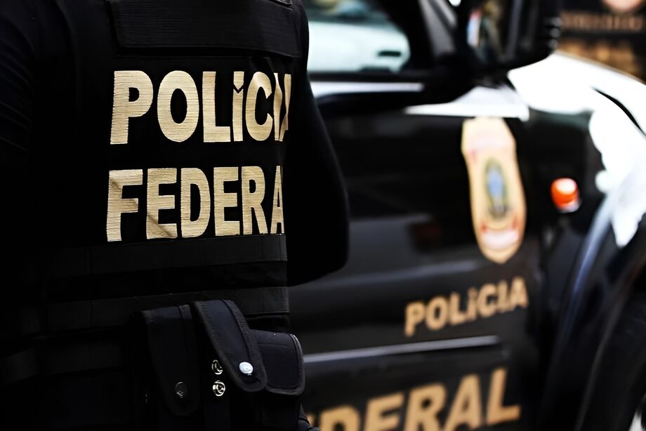 PF prende policial e mais três em operação contra esquema de emendas na Bahia