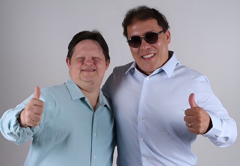 Márcio Ximenes e Juliano Varela lutam por inclusão de deficientes na política.