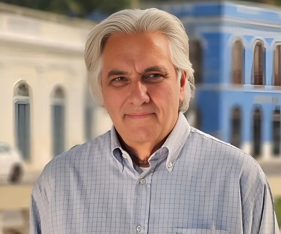 Após decisão judicial que suspendeu os efeitos de sua cassação de 2016, Delcídio garante sua participação nas eleições municipais de 2024, marcando presença em um dos cenários históricos da cidade.