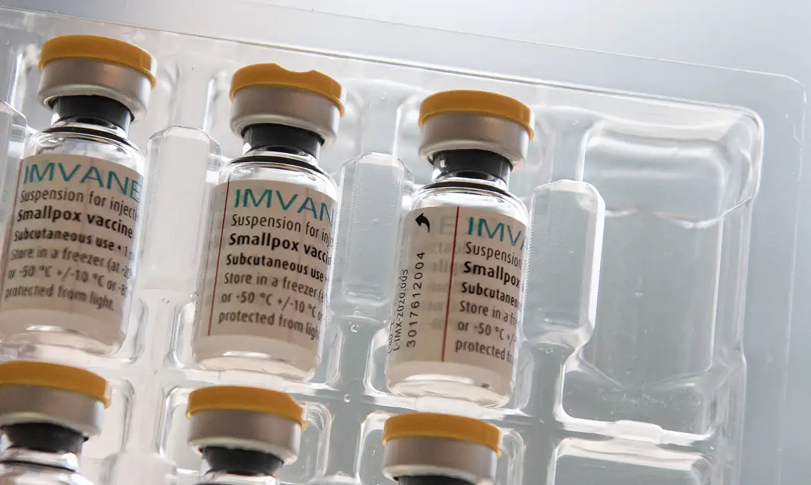 Dose, a partir de agora, pode ser distribuída a países de baixa renda e que enfrentam surtos de mpox