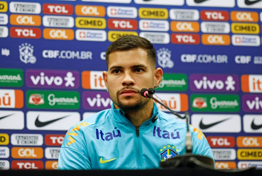 Bruno Guimarães durante entrevista coletiva