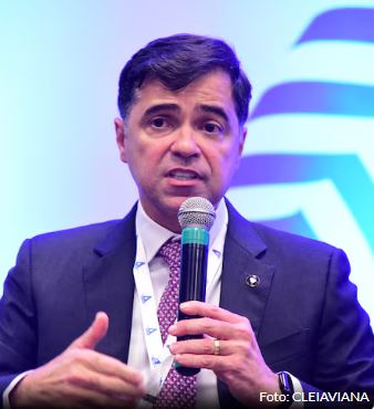 Sandoval Feitosa Diretor-geral da Aneel