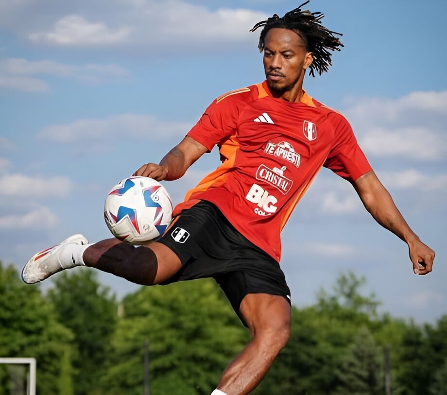Andre Carrillo é mais um reforço do Corinthians para a temporada