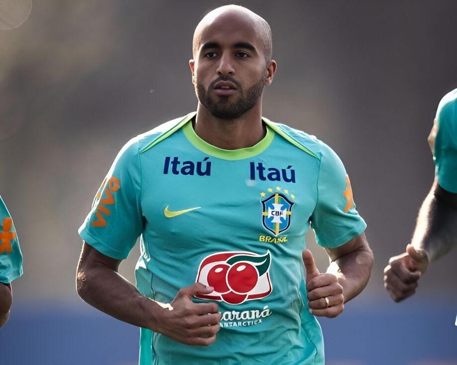 Lucas Moura já está treinando