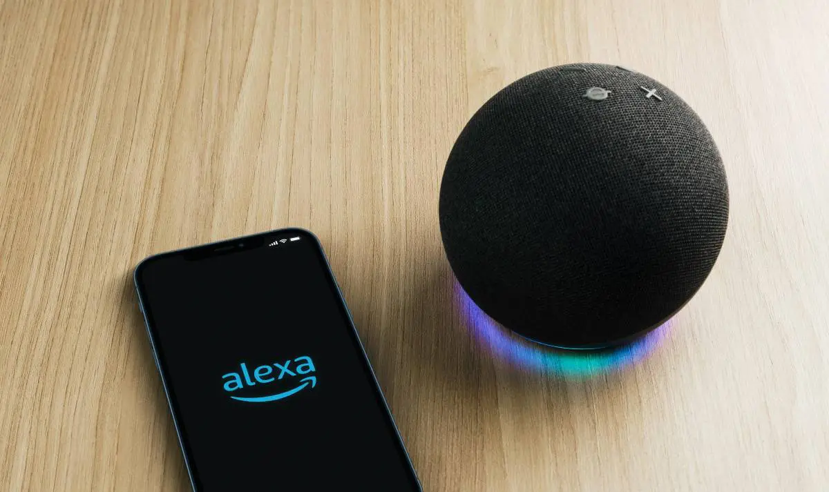 A Alexa, da Amazon, perdeu força na era da IA. Falta de tecnologia de ponta e acesso a dados estão entre os motivos.