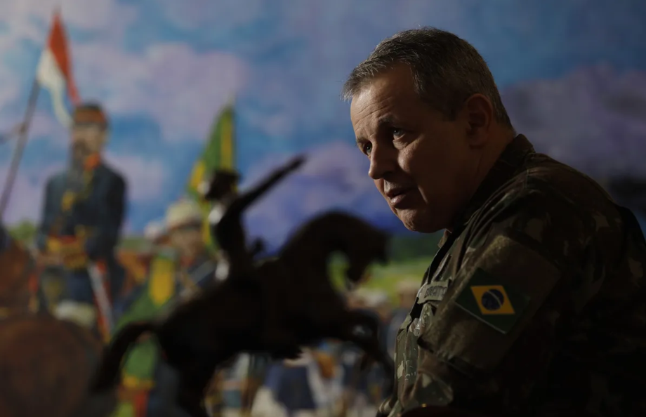 O comandante do Exército, general Tomás Paiva