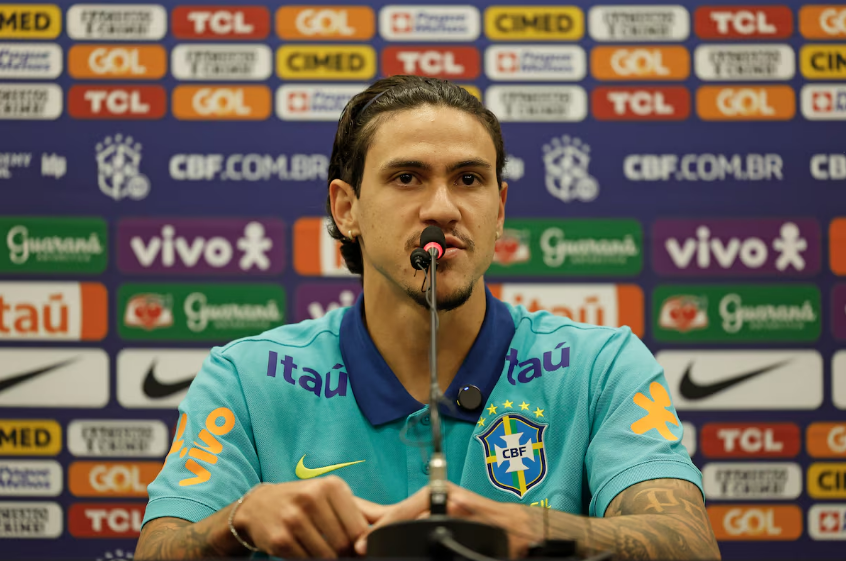 Pedro sofreu lesão no joelho esquerdo e está fora da seleção e da temporada 2024.