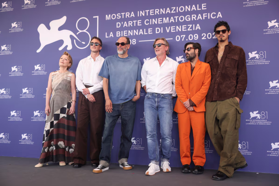 Lesley Manville, Drew Starkey, Luca Guadagnino, Daniel Craig, Jason Schwartzman e Henrique Zaga apresentaram o filme Queer no Festival de Veneza.