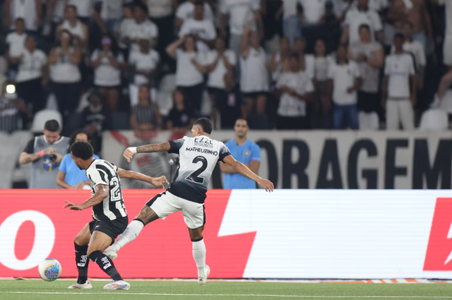 Corinthians foi derrotado pelo Botafogo no Rio.