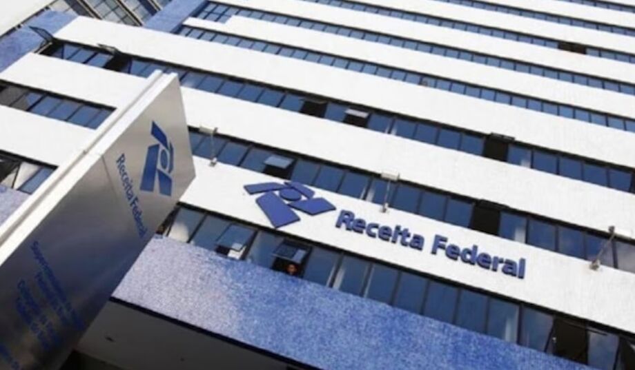 Receita destaca os 'investimentos históricos em pessoal e infraestrutura'