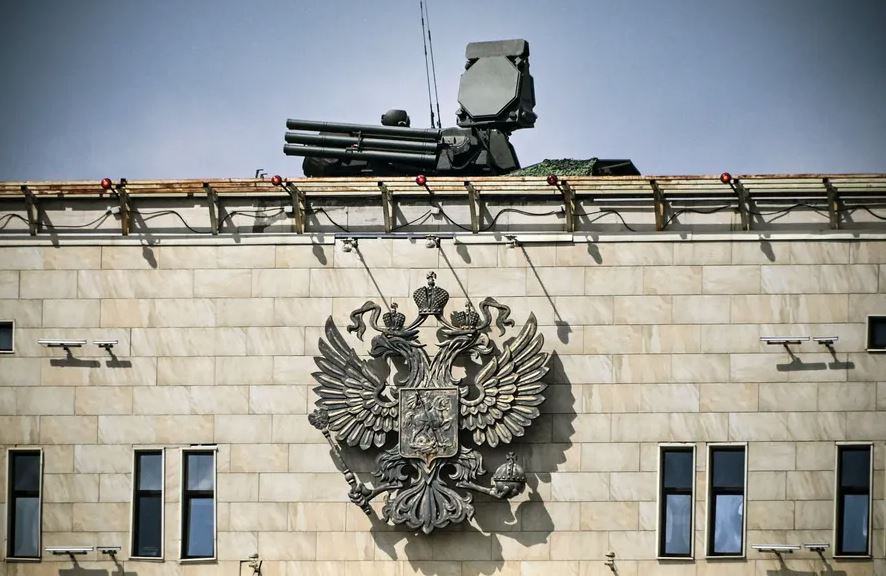 Ministério da Defesa da Rússia afirma ter derrubado mais de 150 drones da Ucrânia em 15 regiões