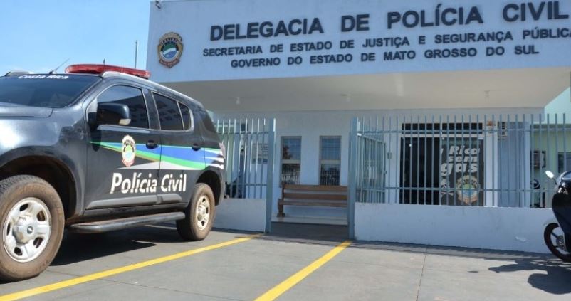 Homem é preso em flagrante por aplicar golpes com falso comprovante de PIX em anúncios de celulares em Costa Rica.