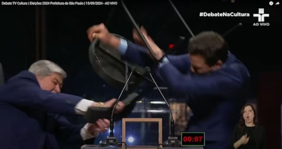 O candidato do PRTB à Prefeitura, Pablo Marçal, foi agredido com uma cadeirada desferida pelo candidato do PSDB, José Luiz Datena