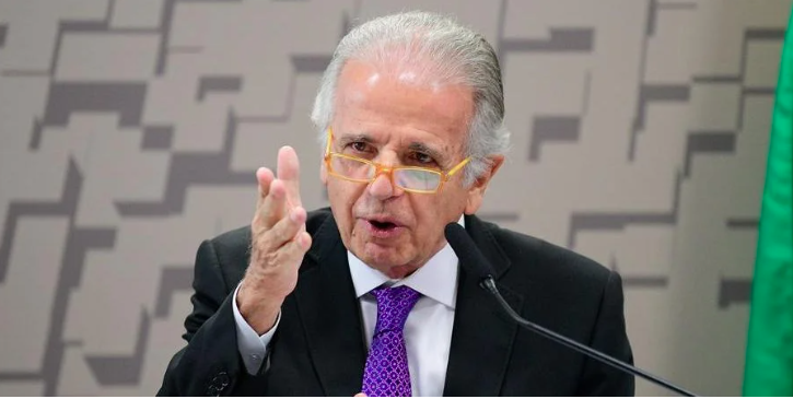 Ministro da Defesa diz que torce por uma manifestação com Bolsonaro pacífica