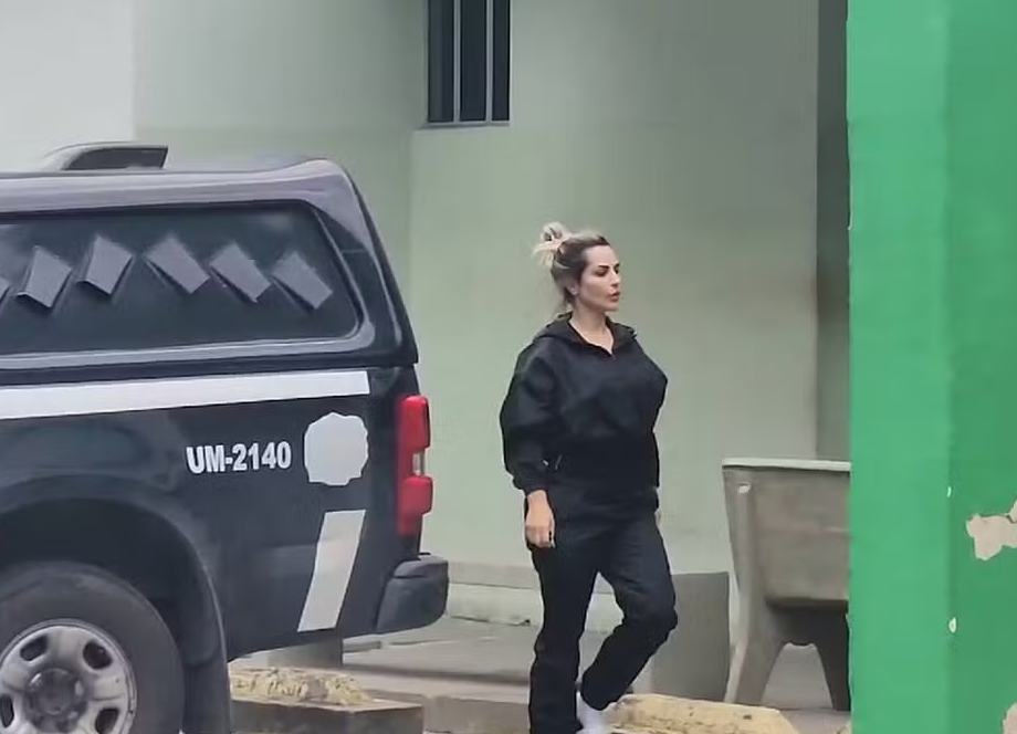 Deolane Bezerra está presa na Colônia Penal Feminina do Recife