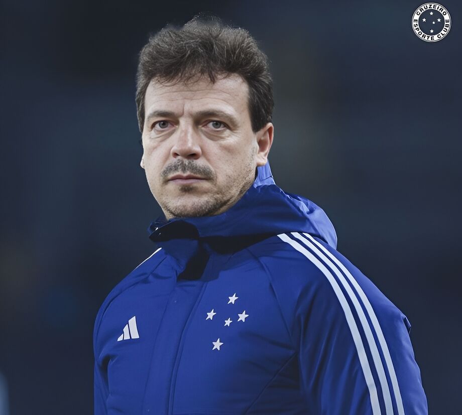 Diniz é anunciado como novo treinador do Cruzeiro após demissão de Fernando Seabra