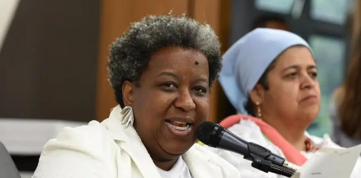 'Temos muito trabalho pela frente e sigo esperançosa', diz nova ministra dos Direitos Humanos