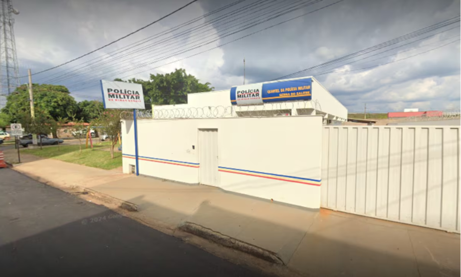 Homens supostamente submetidos a trabalho análogo ao escravo procuraram ajuda no quartel militar de Serra do Salitre, na região do Alto Paranaíba, em Minas Gerais.