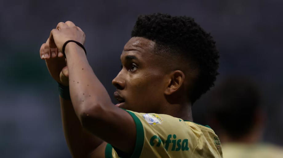 Estêvão chegou a nove gols pelo Palmeiras nesta temporada do Campeonato Brasileiro.