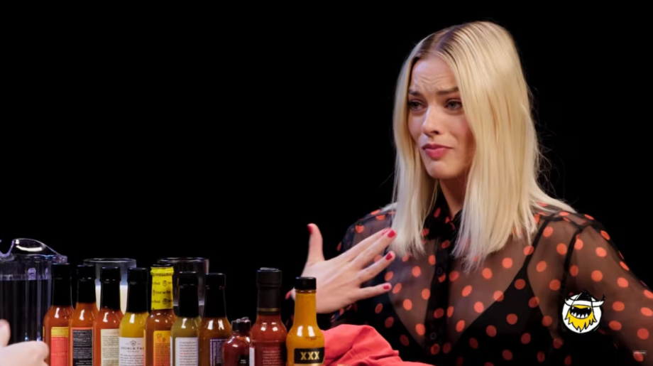 Margot Robbie participou do programa em 2020, enquanto promovia o filme Aves de Rapina