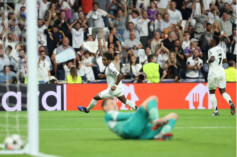 Endrick marcou seu primeiro gol na Champions League na partida contra o Stuttgart.