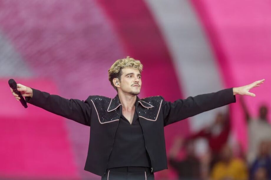 Jão se apresentou no Palco Mundo do Rock in Rio 2024 e usou look de grife da filha da Xuxa