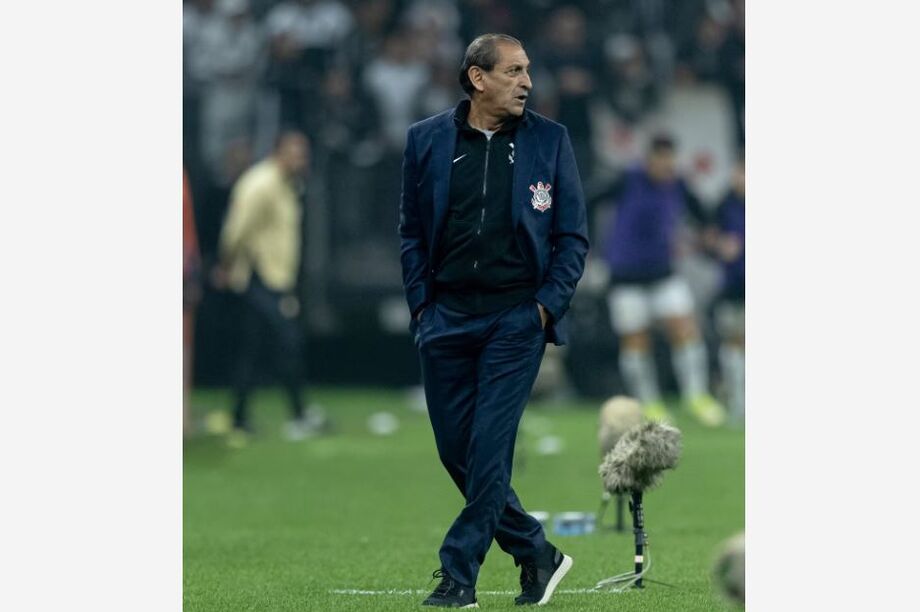 Ramón Díaz vai precisar melhorar aproveitamento do Corinthians para livrar time do rebaixamento.