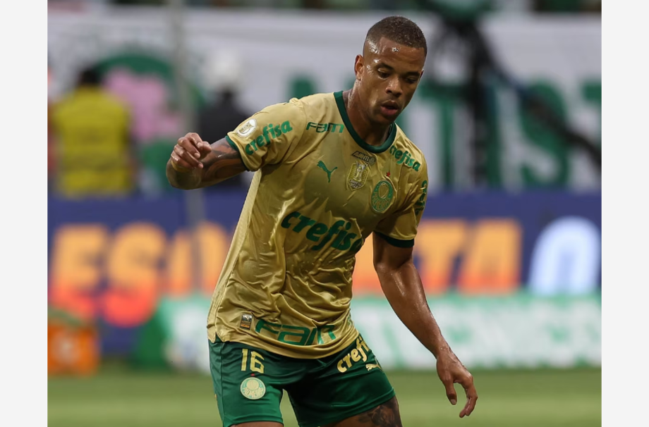Caio Paulista, lateral do Palmeiras, é acusado de agressão pela ex-namorada