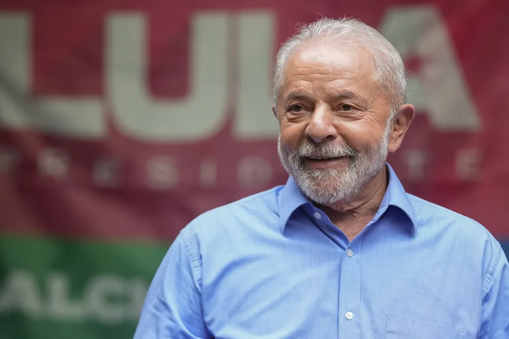 Lula diz que governo precisa dar condições para camadas pobres da população viajarem