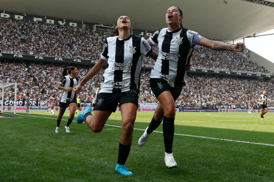 Corinthians vence São Paulo de novo e é campeão brasileiro de futebol feminino pela 6ª vez