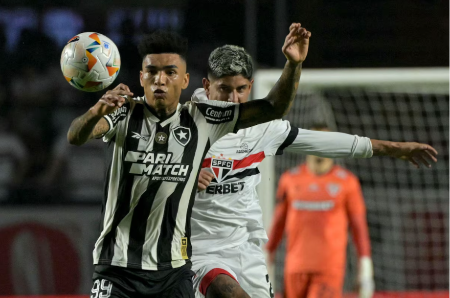 Igor Jesus é destaque do Botafogo, líder do Brasileirão e semifinalista da Libertadores nesta temporada.