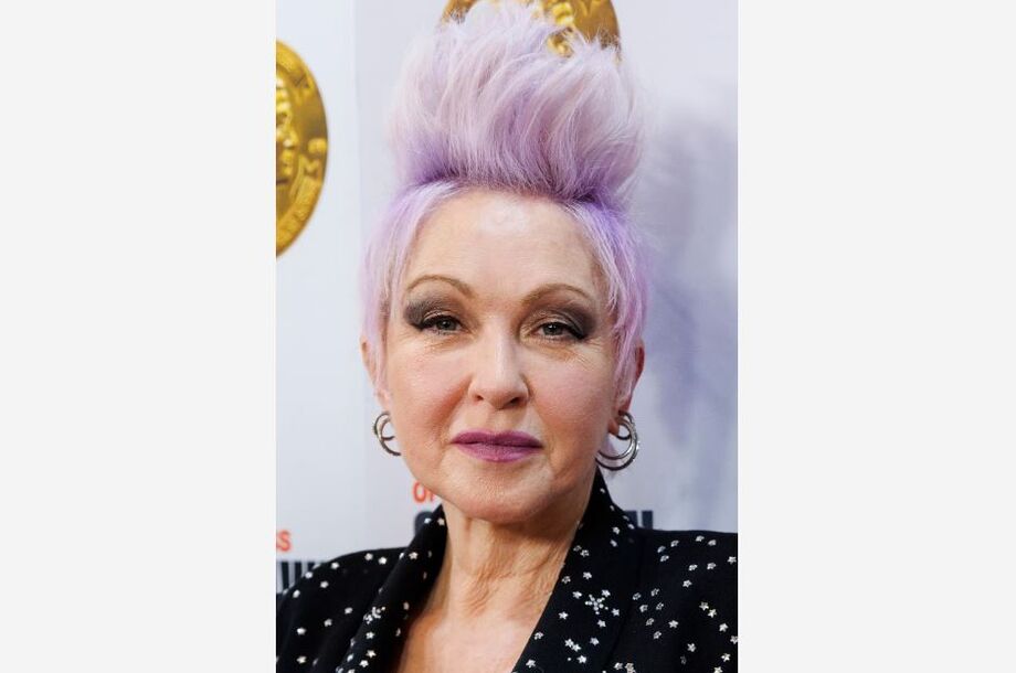 Cyndi Lauper diz que pretende trazer turnê de despedida ao Brasil