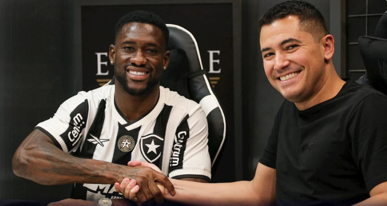 Botafogo amplia contrato do zagueiro Bastos até 2026: 'Fruto de muito trabalho'