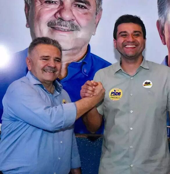Mauro do Atlântico (azul) ao lado do vice Murilo Acosta